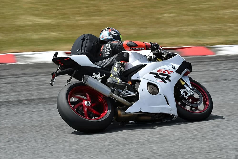 ZX Moto - sportowe ujęcie